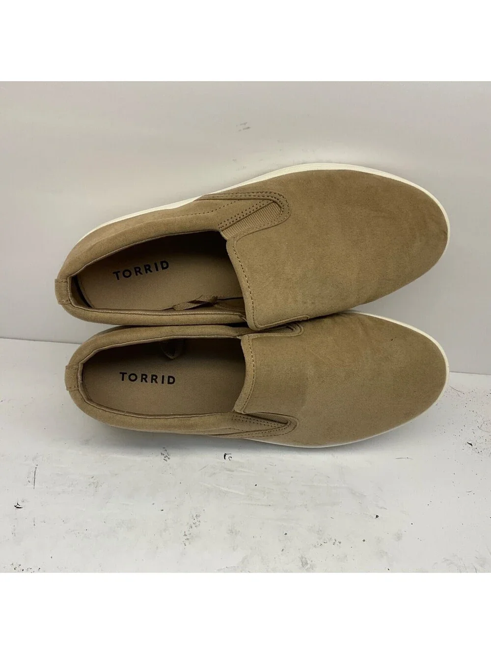 Torrid Women's Plus Size Slip-On 41130091 Flat Casual Sneakers Tan Size 9WW